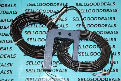 Eaton 1372AS3335 Photoelectric Analog Slot Sensor New - Image 1 of 4