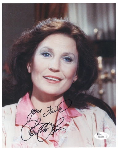 LORETTA LYNN HAND SIGNED 8x10 COLOR PHOTO     LOVELY POSE    MUSIC LEGEND    JSA Cover