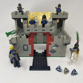 Lego Set 6073 Knight's Castle Missing Pieces W/ Instructions