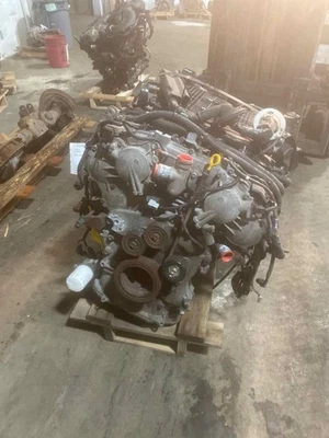 11 12 13 INFINITI M37 Engine Assembly/motor - Image 1 of 4