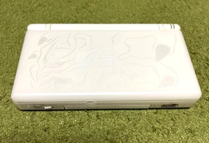 Nintendo DS Lite Giratina Edition Console Pokemon Center Limited usata dal Giappone - Foto 1 di 8