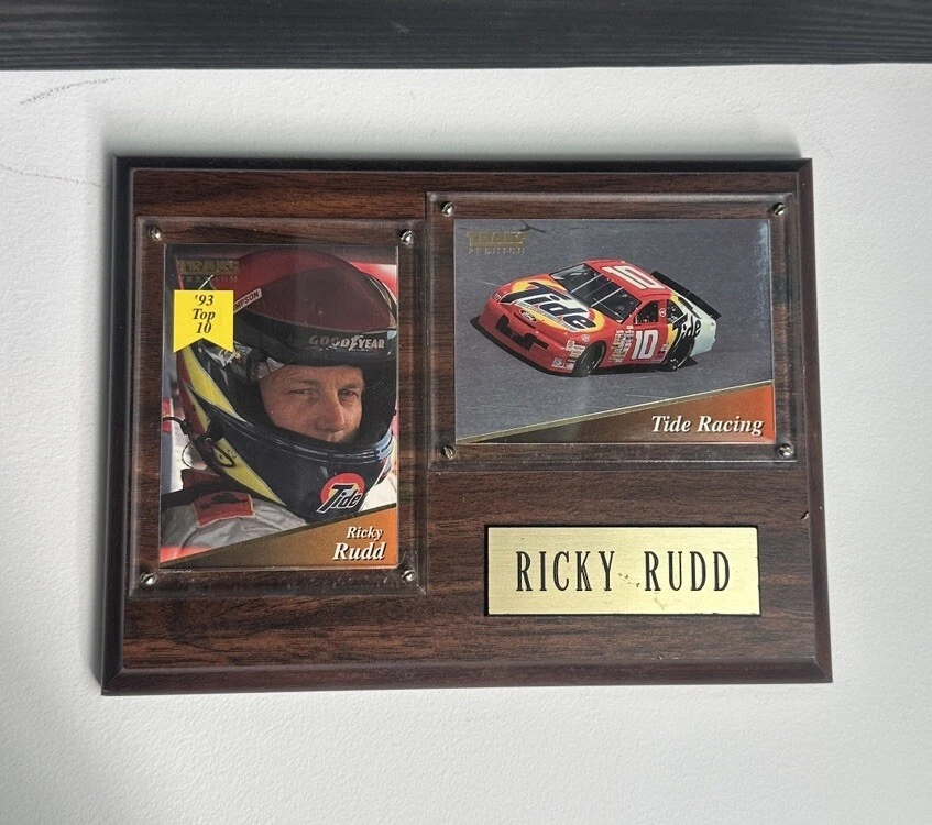 "Placa de madera NASCAR #10 Ricky Rudd Tide 1993 con dos tarjetas 8"" X 6""" Foto 1 de 1