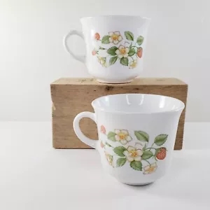 2 Vintage Corelle Coffee Mugs Cup Strawberry Sundae Blossoms Fruit Farmhouse USA - Picture 1 of 9