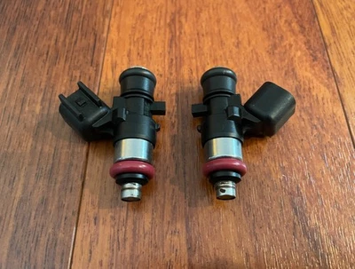 Inyectores de combustible Harley Davidson 17-24 Touring, 18-24 Softail M8 OEM (par) Foto 1 de 4