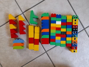 84 Lego Duplo Steine 4er 6er mit Schräge gerundete Steine - Bild 1 von 1
