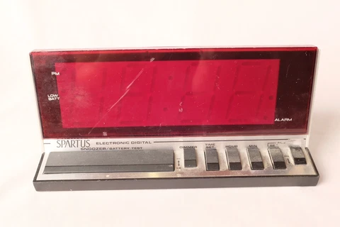 Vtg 70s Spartus Electronic Digital Alarm Clock Hi Tech Model 1150 Tested Working Cover