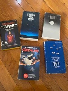 Stephen King Lot of 5 Paperbacks, Carrie, Gremlins, The Shining, Night Shift - Picture 1 of 8