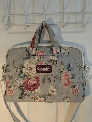 Estuche acolchado de lona Love para tableta portátil asas superiores y correa para el hombro 15x11 Foto 1 de 4