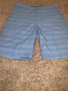 NEW Men’s Greg Norman Size 32 Light Blue Performance Fabric Golf Shorts - Picture 1 of 8