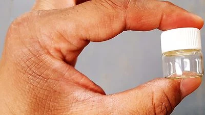 12 Pequeños Pequeños VIAJES Almacenamiento Botellas Transparentes Vidrio Mini Tarro 1" Frascos 23x25 BLANCO Foto 1 de 4