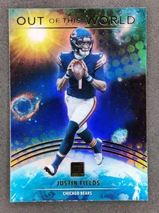 Panini Donruss Justin Fields 2021 novato fuera de este mundo #OTW-JFI Bears - Imagen 1 de 2
