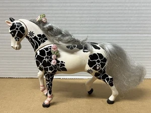 Flora, Jakks Pacific, 6” Horse Mom, Black & White Plastic Toy Pony Figure 2009 - Picture 1 of 12