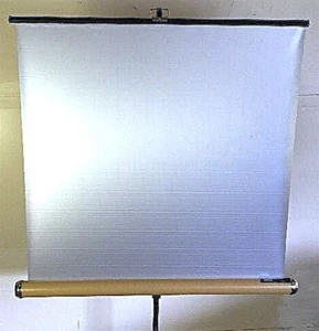 VINTAGE KNOX REGENT LINSENFÖRMIGE PROJEKTOR LEINWAND STATIV BASIS 40" X 40" SEHR GUT - Bild 1 von 2