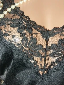 Vestido de encaje Maidenform de nailon sedoso de colección sin cordones NUEVO ESPECIAL 38/40" OFICINA - Imagen 1 de 10