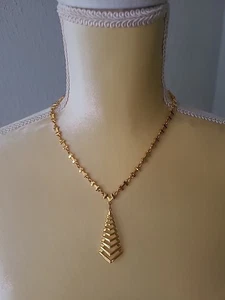 Crown Trifari Vintage Textured & Smooth Gold Tone Geometric Pendant Necklace 20" - Picture 1 of 10
