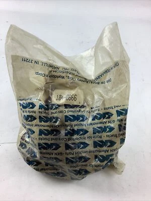 Front Right Engine Mount Fits Triumph TR7 1975-1981  104-0666 - Image 1 of 2