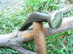 VTG GERMAN FORGED SHOEMAKER SADDLER COBBLER LEATHER CRAFTSMAN AUTO BODY HAMMER 3 - Picture 1 of 8