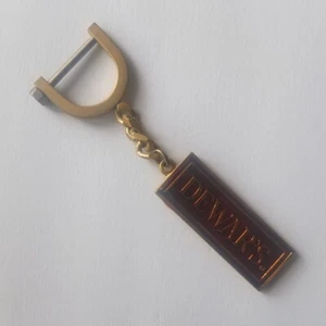 one DEWAR'S White Label Scotch Whisky key ring fob—excellent condition keychain - Picture 1 of 4