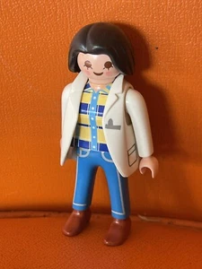 Playmobil " Ciudad De Madrid " Promotional Figure Promotion - Picture 1 of 9