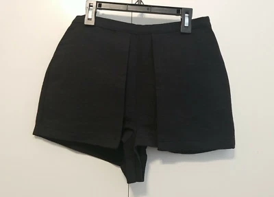 Мини-шорты Topshop размер 6P миниатюрные тканая текстура черные боковые на молнии - Изображение 1 из 4