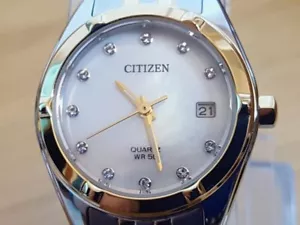 Orologio Donna Oro Accento Bracciale Citizen Quarzo Madreperla Data Abito BNiB - Foto 1 di 11