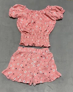 Little Girls Shorts And Top - Picture 1 of 3