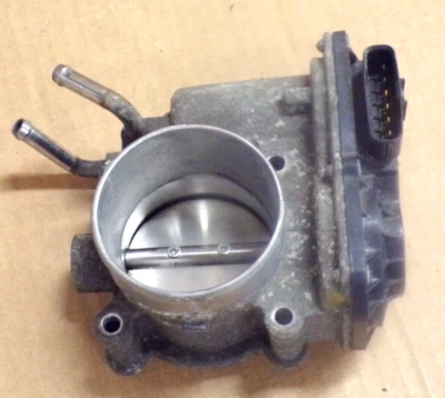 Hyundai Elantra 2012 carrocería del acelerador válvula 1,8 L 2011-2013 Foto 1 de 3