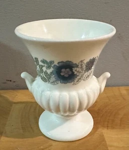 Wedgwood Clementine Bone China Urn Shaped Miniature Vase - Picture 1 of 6