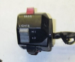 Indicator Switch Left Indicator Horn Pass On / from Switch Yamaha FZR 600 - Picture 1 of 5