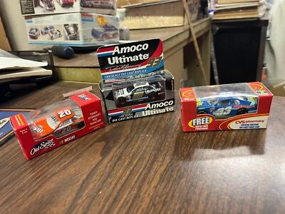 Lote De Colección De 3 Coches NASCAR Diecast Escala 1/64 Tony Stewart CVS Farmacia Dave Foto 1 de 4