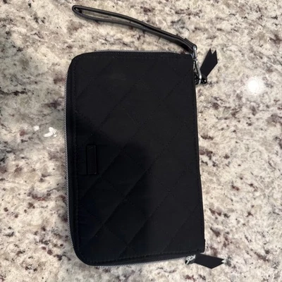 Vera Bradley Black Quilted RFID Wristlet Performance Twill Floral Interior EUC - Image 1 of 4
