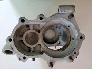 Harley Davidson Transmission Case VL model OEM 2267-15 or 2267-31 NEEDS REPAIR! - Picture 1 of 19