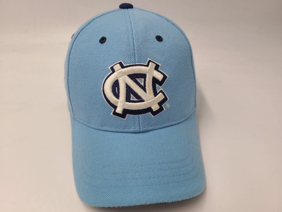 De colección Universidad de Carolina del Norte UNC Tacones Alquitranados Gorra Ajustable Mezcla de Lana Foto 1 de 4