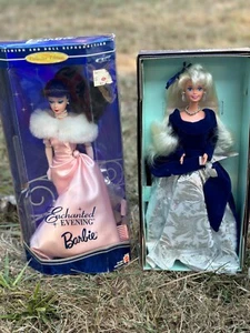 Vintage 1994 Mattel Barbie Puppe Enchanted Evening und Avon 1995 Winter Velvet - Bild 1 von 2