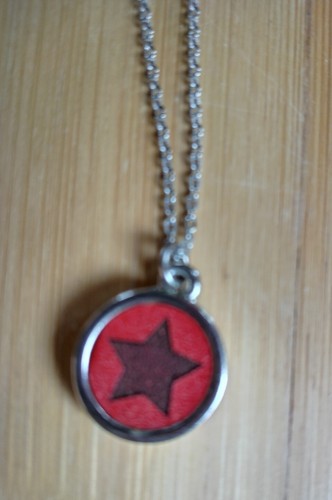 VETEMENTS Collana ciondolo ciondolo Dillon Rogers stella rossa 16" argento ottima per stratificazione