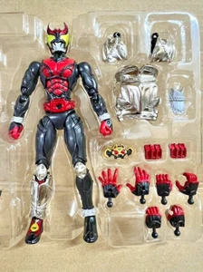 Bandai Kamen Rider Chogokin series - Transformable form Kiva action figure - Picture 1 of 3