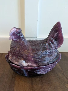 Vintage Large 6" Hen on a Nest Purple & White Slag Glass Farmhouse Basket Weave - Picture 1 of 16