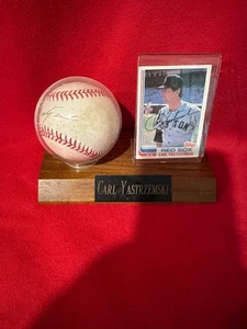 Carl Yastrzemski Signed Baseball & Signed Card Mounted on Wooden Stand Engraved - Picture 1 of 5