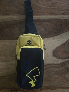 Bandolera de viaje Pokemon Pikachu Nintendo Switch bolsa de almacenamiento - Imagen 1 de 7