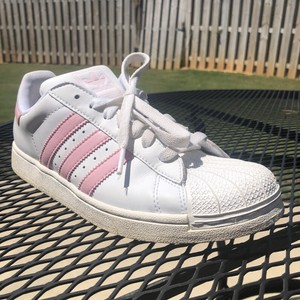 adidas pink white