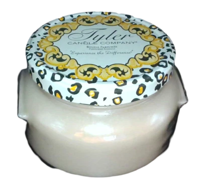 Tyler Candle Company - Alta manutenção - Vela frasco 22 oz - Imagem 1 de 3