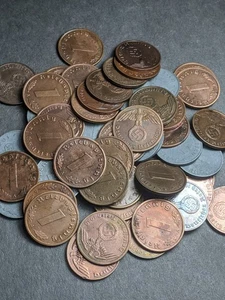 Lote De 5 Monedas Aleatorias 1 Reichspfennig Tercer Reich Nazi Segunda Guerra Mundial 1936-1945 - Imagen 1 de 3