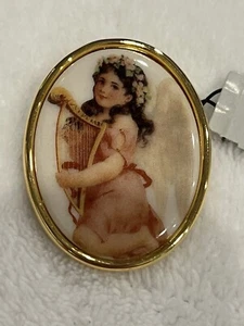 Vintage Cherub Angel W/Harp Porcelain Gold Tone Brooch W/Tags NEW 1.75"x1.5" - Picture 1 of 12
