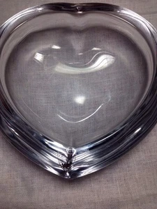 Orrefors Sweden Heart Shaped Dish Signed With Paper Label - Picture 1 of 4