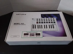 ARTURIA MINILAB UNIVERSAL MIDI CONTROLLER - Picture 1 of 2