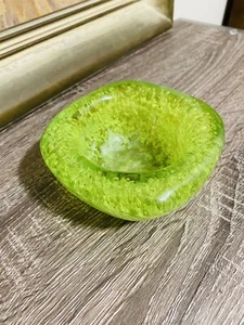 Vintage Lucite Yellow Green Ashtray With Air Bubbles - Picture 1 of 5