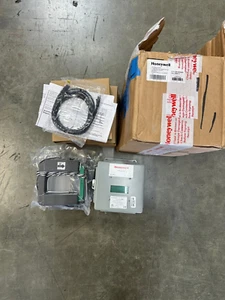 HONEYWELL E50-208800-R02 KIT CLASS 5000 ADVANCED KWH SMART METER 277/480V 800A - Picture 1 of 7