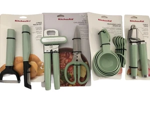 New KitchenAid Mint Pistachio Measuring Cups Garlic Peelers Shears 14 Pc - Picture 1 of 1