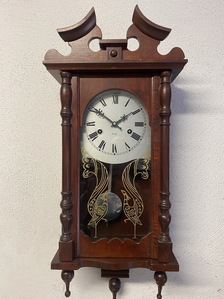 ANTICO OROLOGIO A PENDOLO  A CORDA CASSA IN LEGNO MECCANICO CHIAVETTA - Immagine 1 di 4