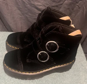 Dr. Martens Vegan Devon Samt Plateau Stiefel Damengröße 7 Neu ohne Karton 180 $ - Bild 1 von 5